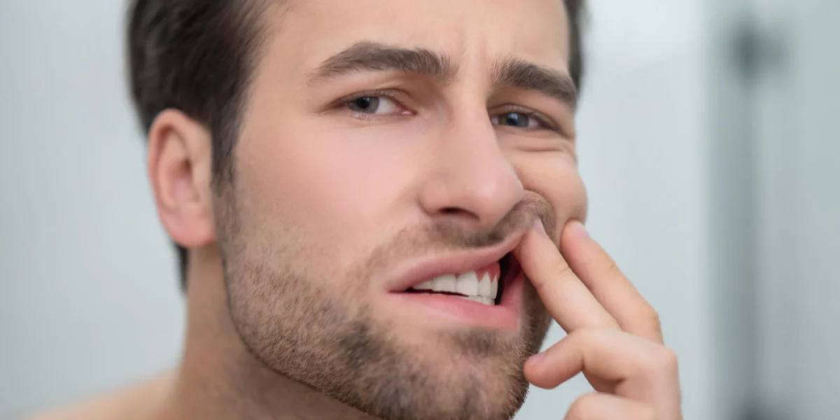 Ce este recesiunea gingivală?