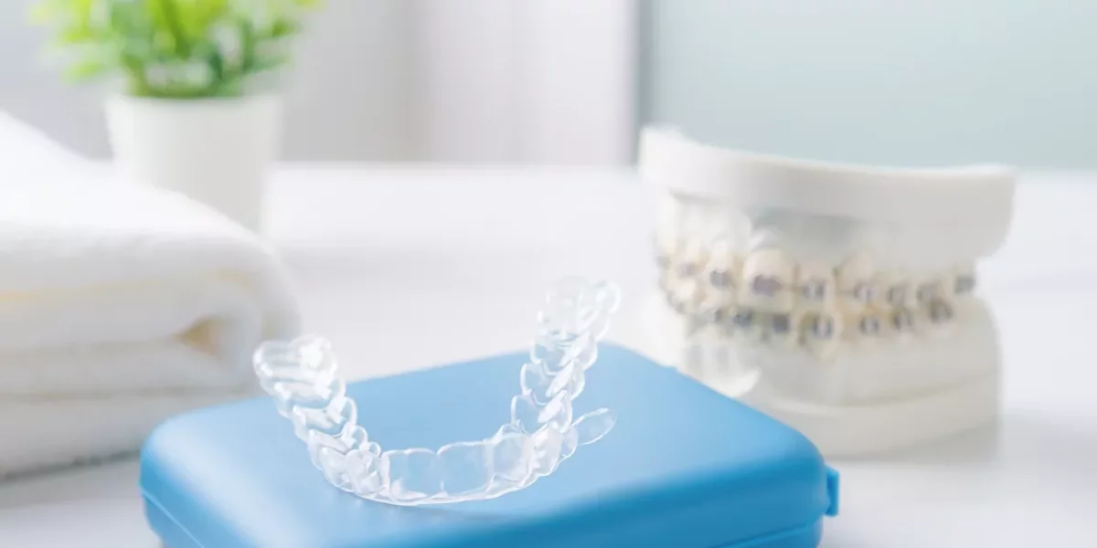 What retainer is used after ceramic braces?