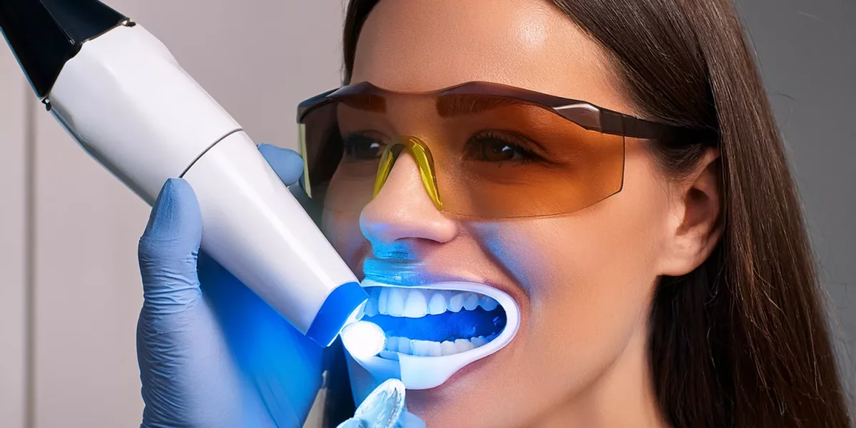 Professional Teeth Whitening with Philips Zoom: What to Expect Before, During and After Treatment