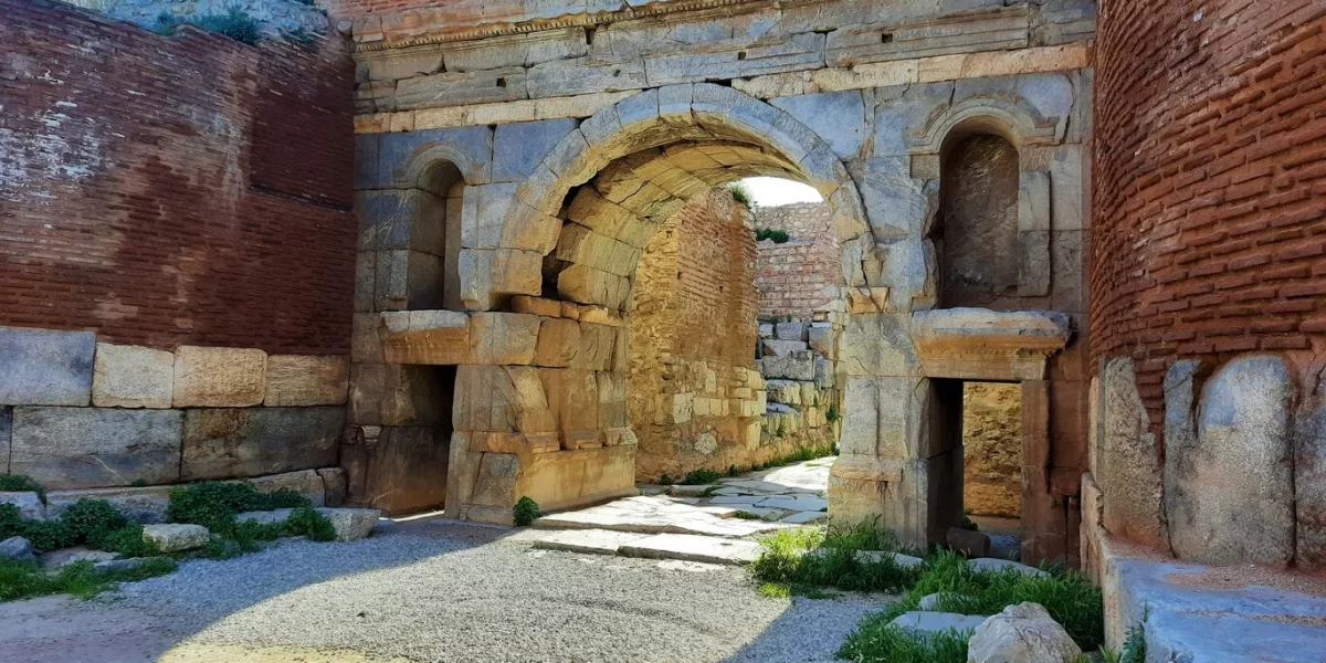 Planifică-ți călătoria dentară în Turcia: O experiență fără cusur cu Milim Dental